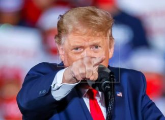 Trump presiona a un alto cargo de Georgia para que anule la victoria de Biden